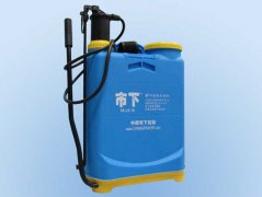背負式手動(dòng)噴霧器的使用方法